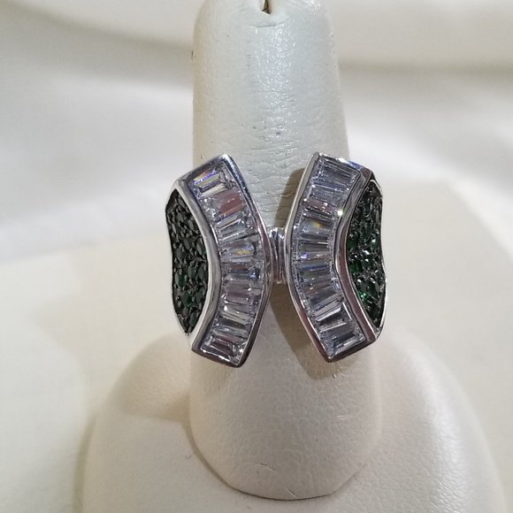 Sterling Baguette & Crystal Ring Sz 7 - Picture 9 of 15